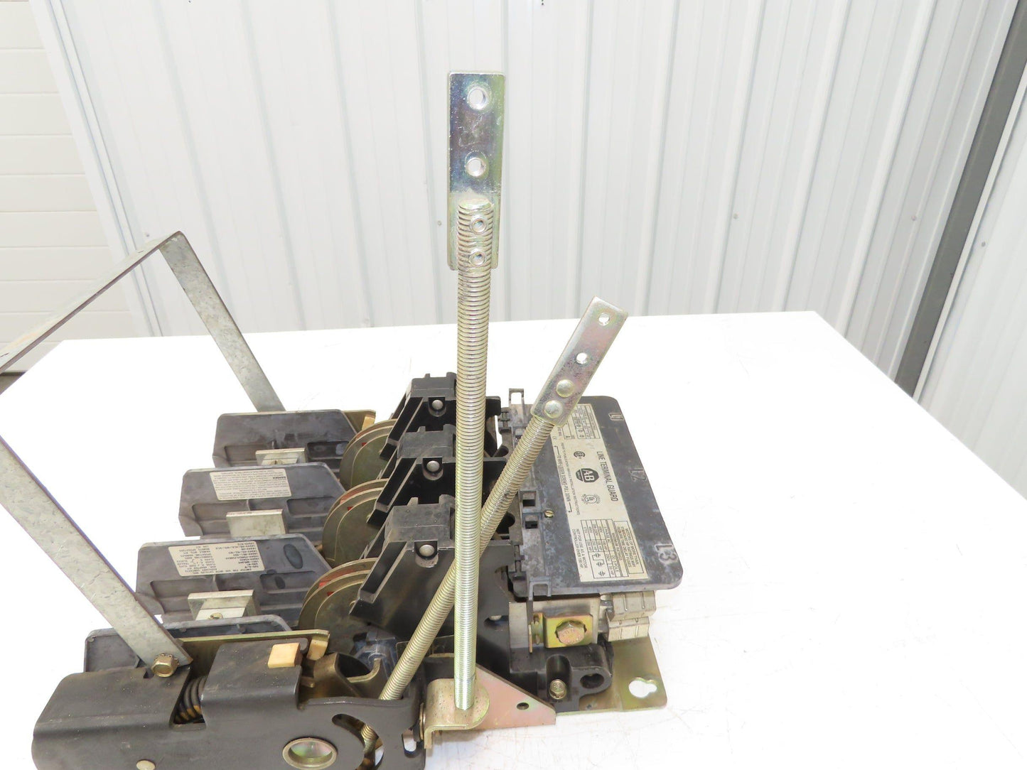 Allen Bradley 1494V-DS400 Safety Disconnect Switch 400A 600V 125HP 3Ph