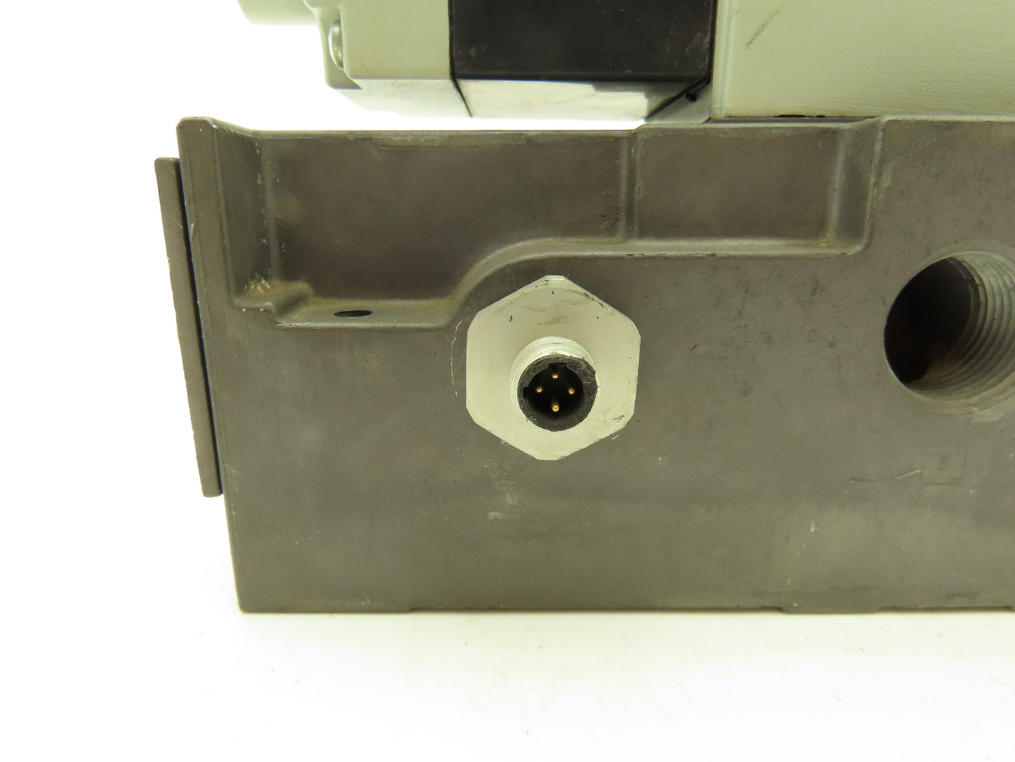 Numatics Pneumatic Air Solenoid Valve/Manifold Assembly 100-120VAC 50/60Hz
