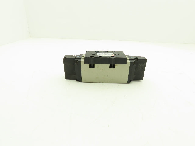 SMC VSS8-8-FIG-D-1Z-V1 Pneumatic Air Solenoid Valve