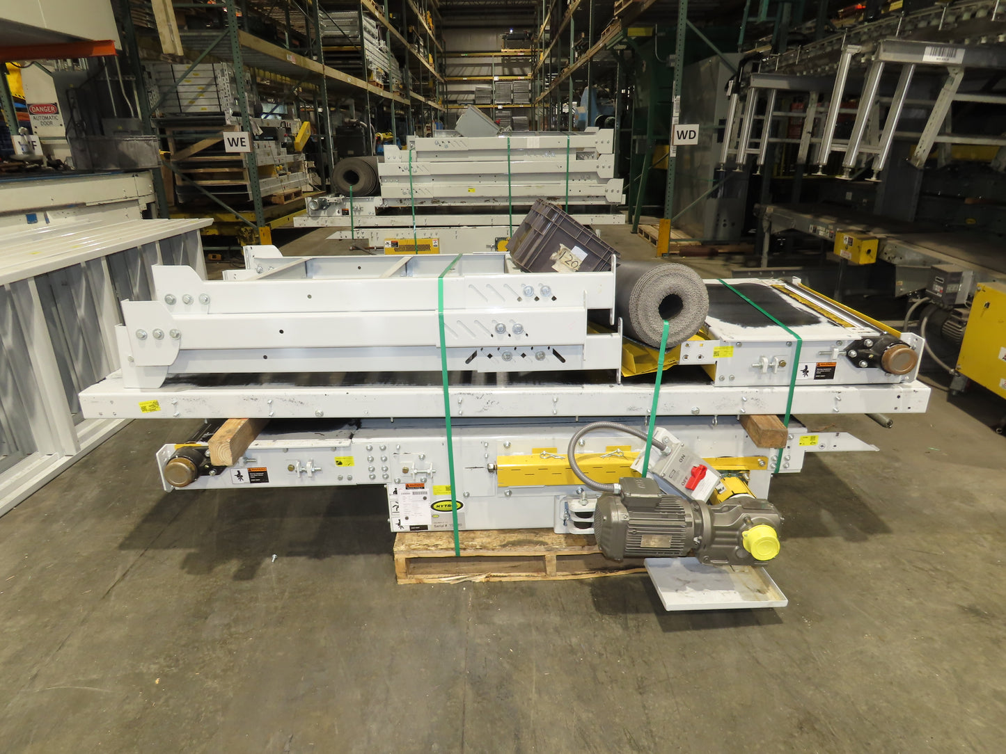 Hytrol HSS 31"x 18' Slider Bed Conveyor 30"Belt 2Hp 3PH Center Drive 140fpm