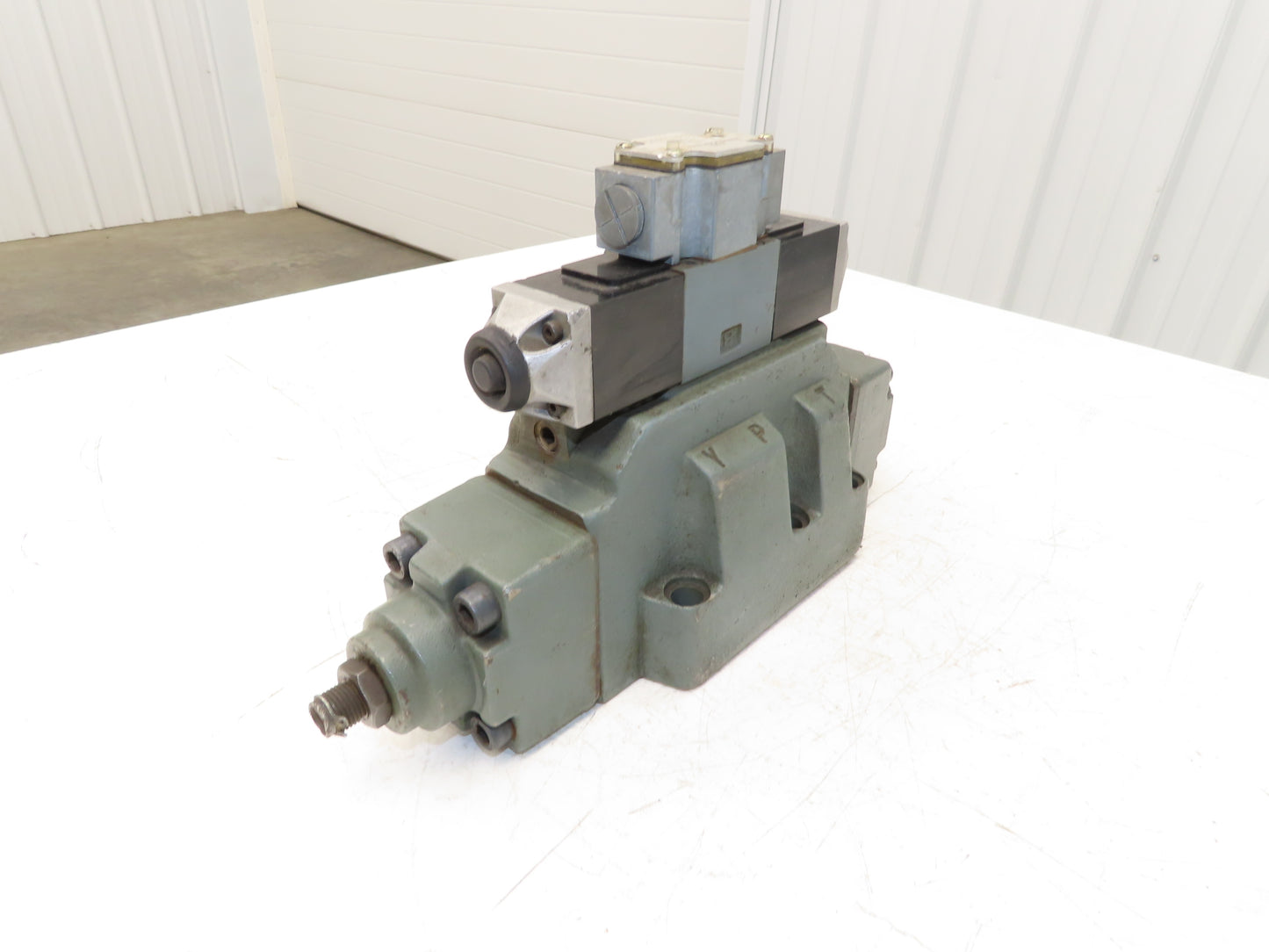 Rexroth H-4WEH25J60/6BW110NETDAL Hydraulic Piloted Valve Assembly 120v/60Hz