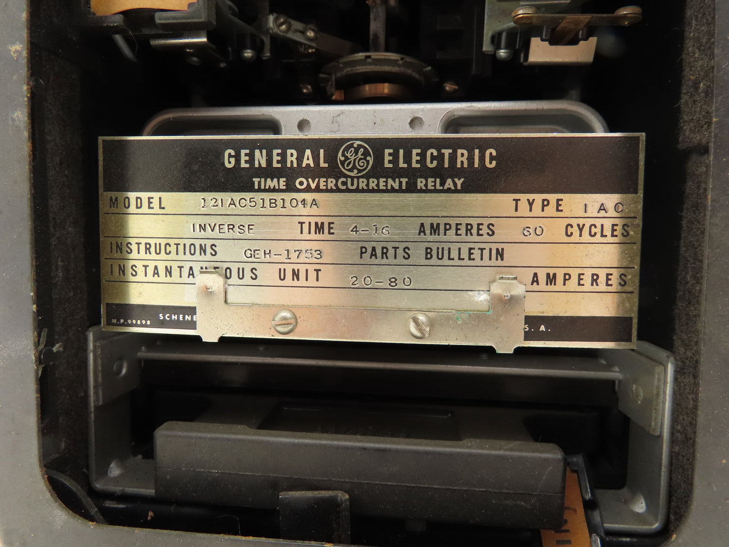 General Electric 12IAC51B104A Overcurrent Time Delay Relay 4-16 Amp Type IA C