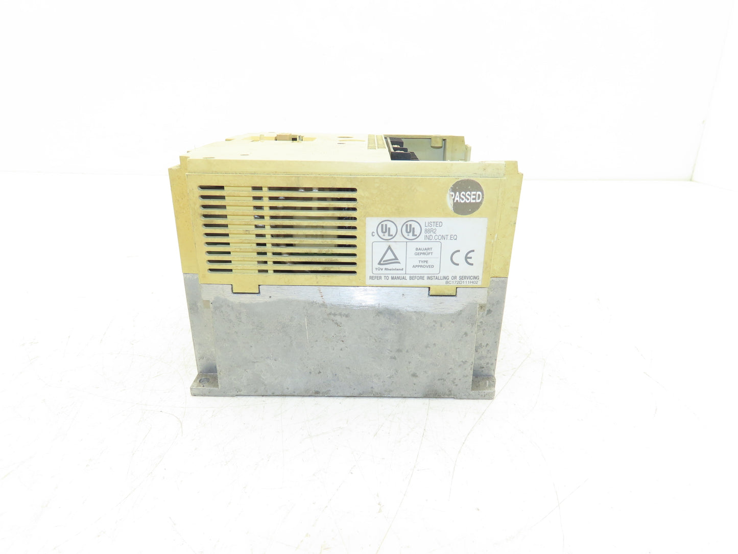 Mitsubishi FR-A044-0.4K Inverter AC Drive 0.4kVa 1/2Hp 460V 3PH Missing Cover