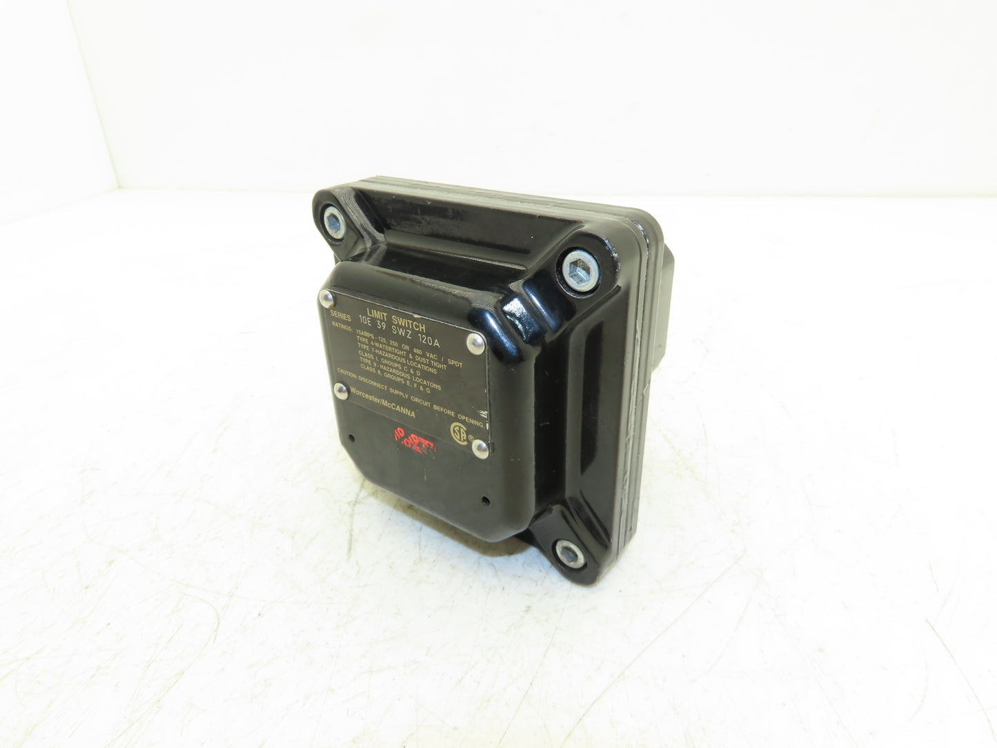 Worcestor/McCANNA 10E 39 SWZ 120A Limit Switch 250-480V Hazardous Location