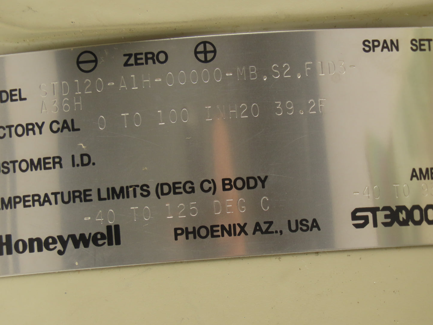 Honeywell ST3000 Smart Pressure Transmitter 11-42VDC 0-100 INH20 1/8"NPT