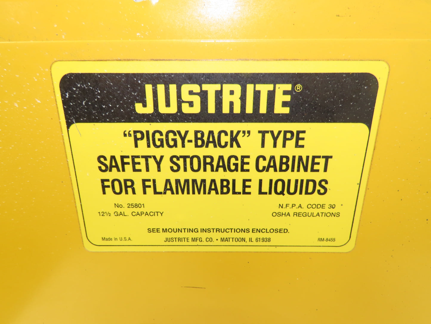 Justrite 25801 Yellow Flammable Safety Cabinet 12-1/2 Gallon Liquid Piggyback