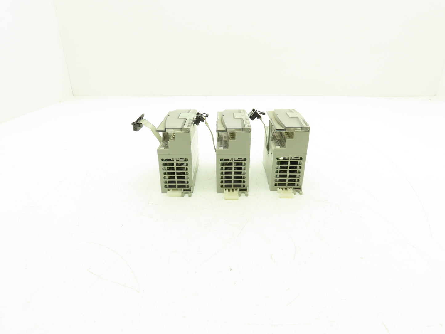 Allen Bradley 1762-IQ16 MicroLogix Sink/Source Input 16 Pt Lot of 3