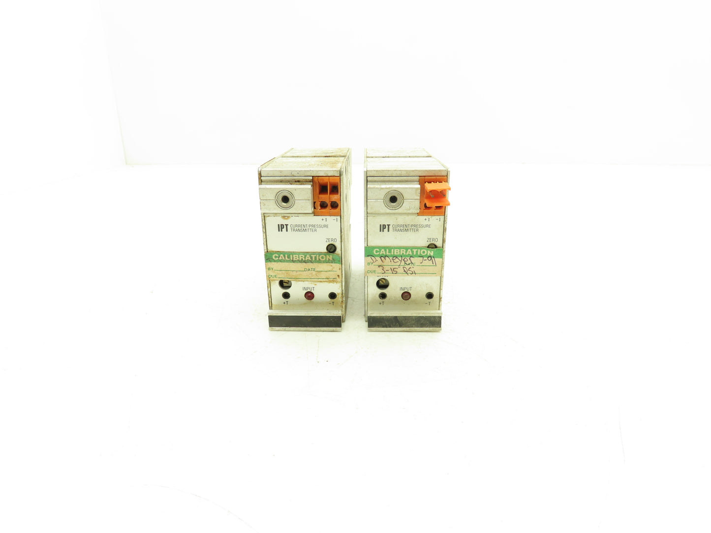 Moore Electronics IPT/4-20MA/3-15PSIG/20PSI-FA8 Pressure Transmitter Lot of 2