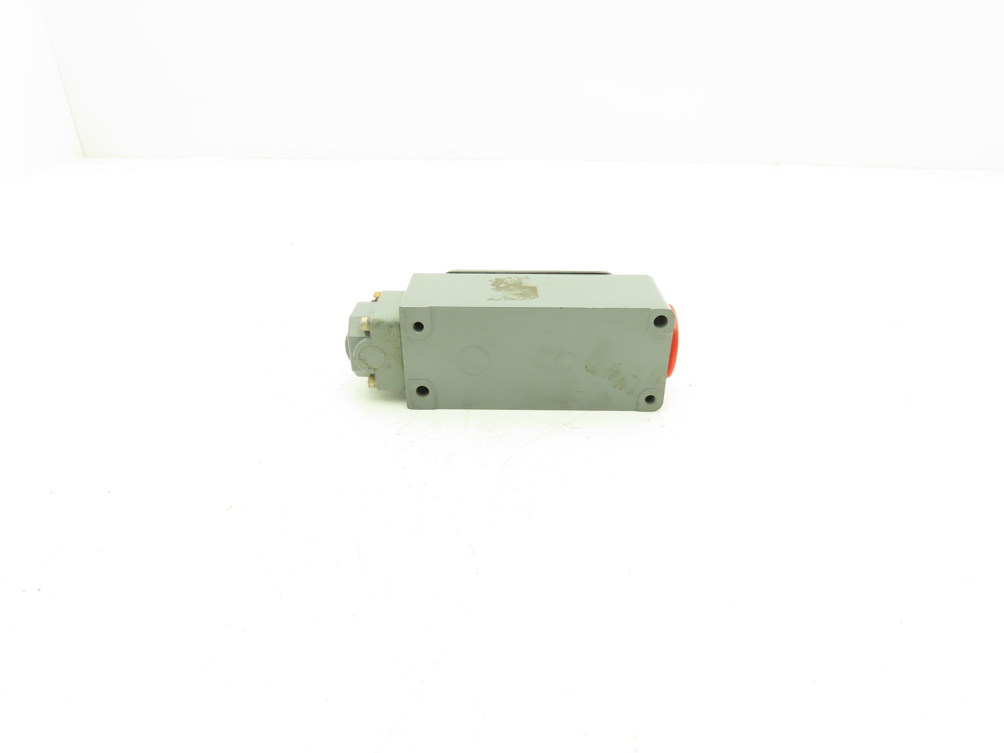 Cutler-Hammer 10316H3042C Type L Limit Switch Plunger Style 600VAC Hazardous Loc