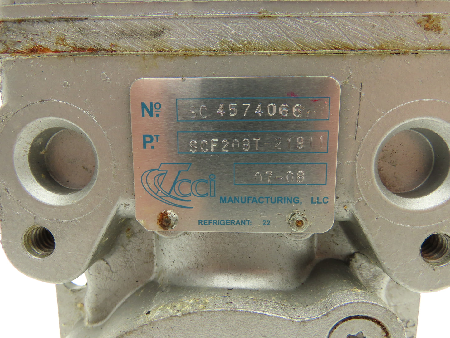 T/CCI SCF209T-21911 Automotive AC Compressor Refrigerant York Style