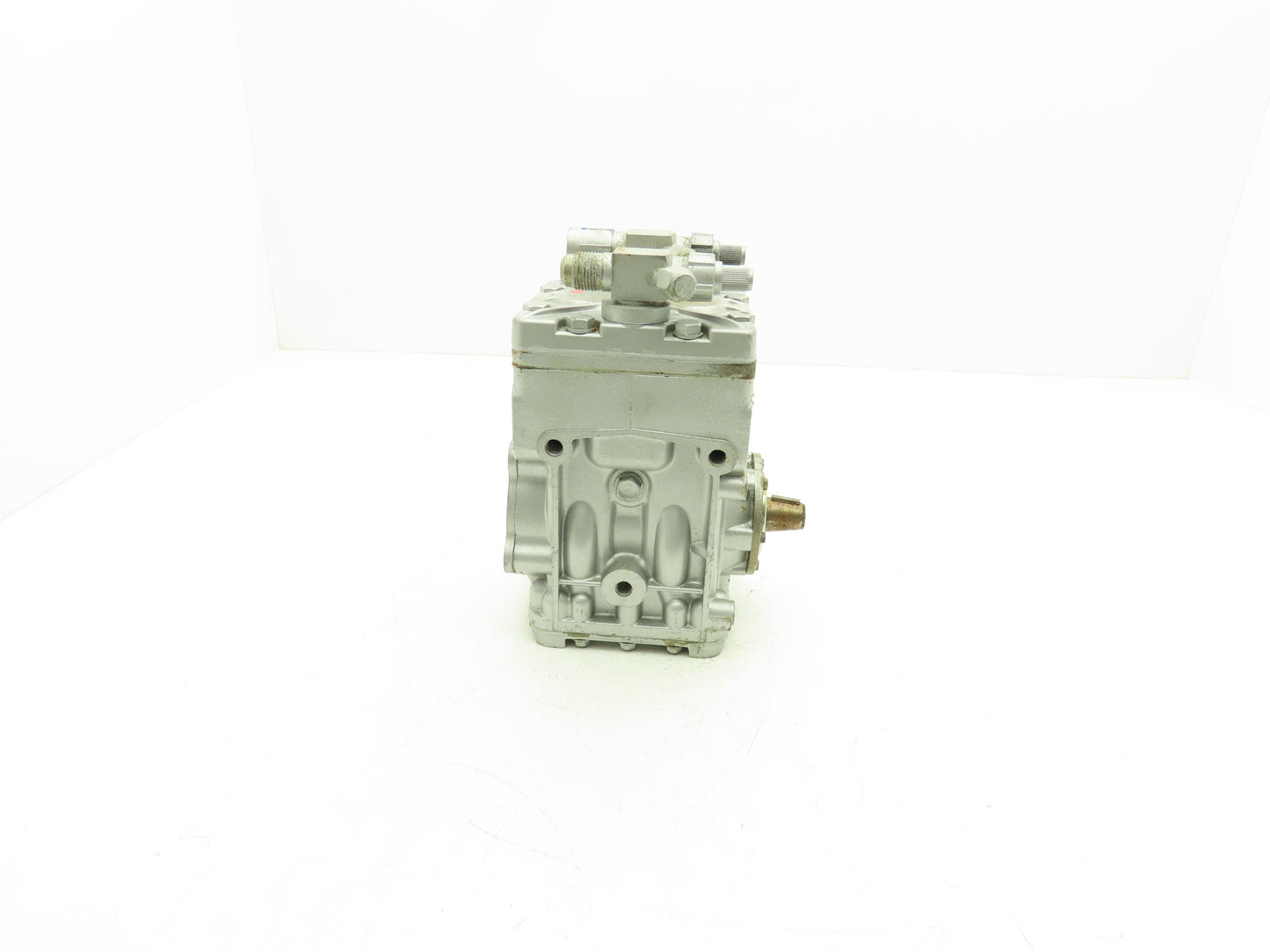 T/CCI SCF209T-21911 Automotive AC Compressor Refrigerant York Style