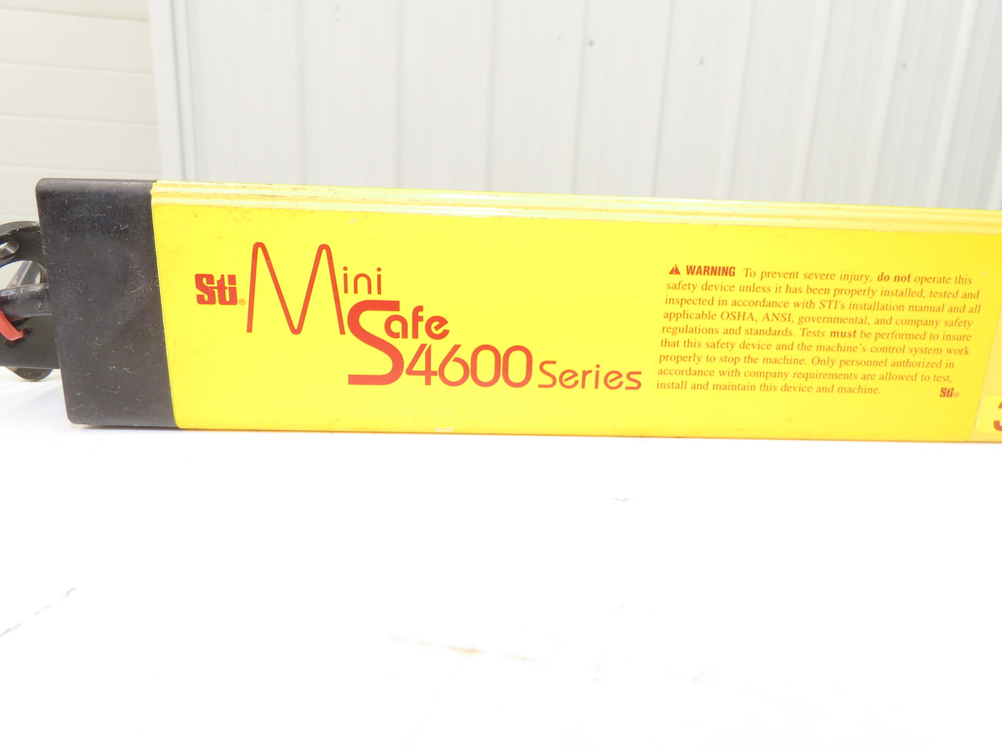 STI 70158-1148 Light Curtain Receiver MiniSafe 4600 Range 0.3-9m 24vdc