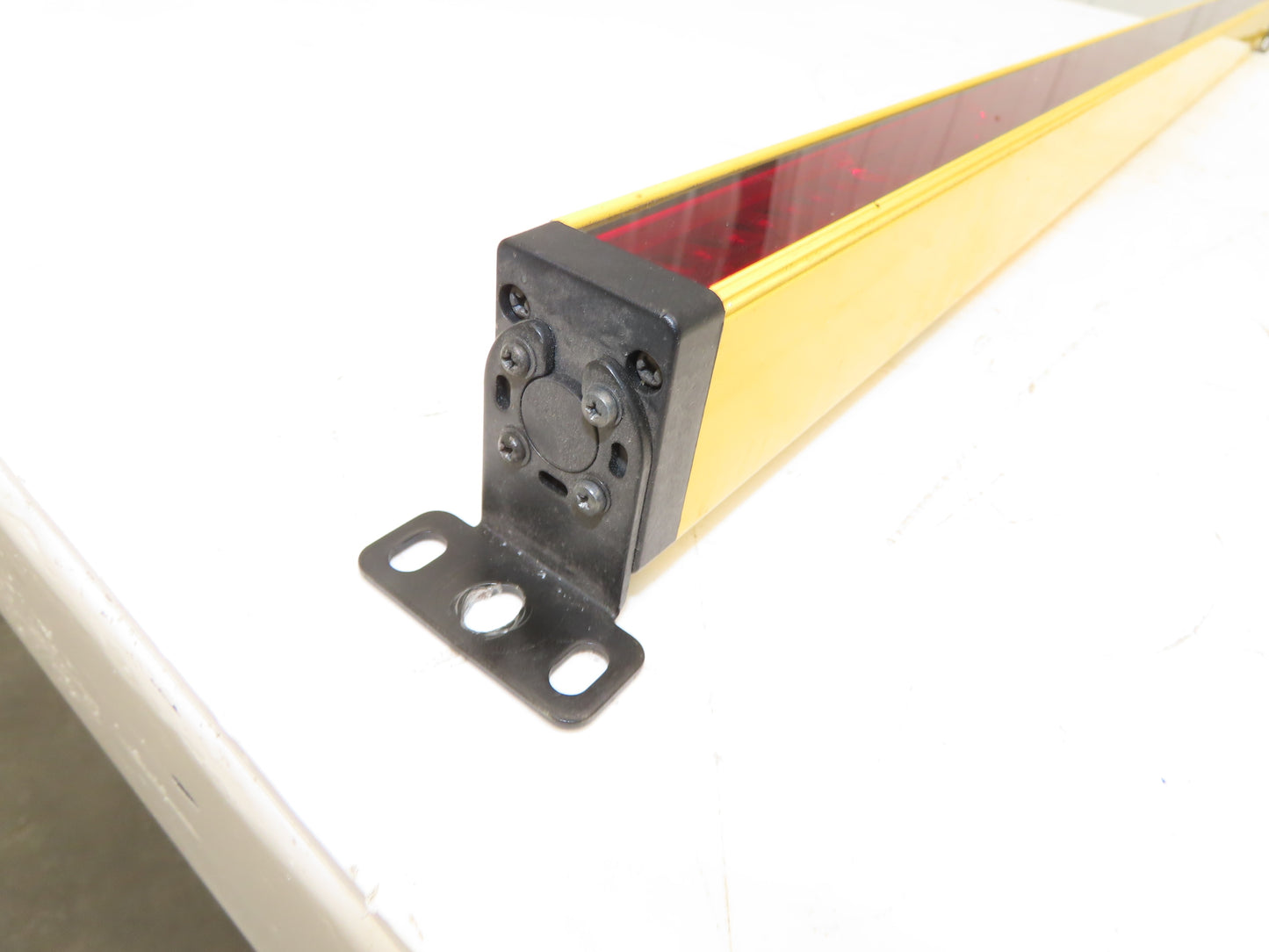 STI 70158-1148 Light Curtain Receiver MiniSafe 4600 Range 0.3-9m 24vdc