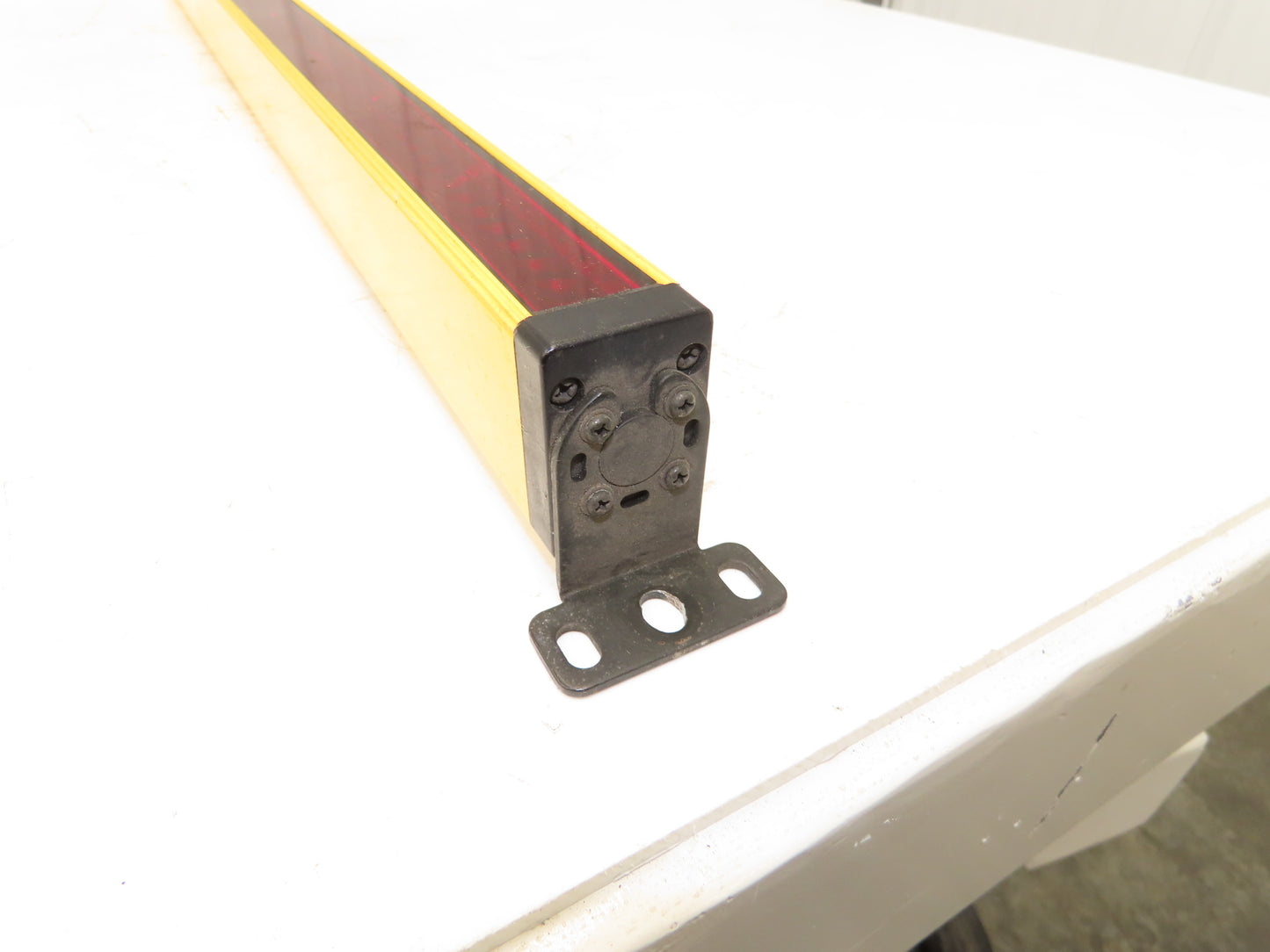 STI 70157-1018 Light Curtain 1045mm Transmitter MiniSafe 4600 24vdc