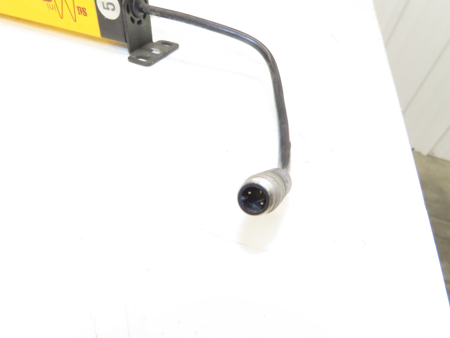 STI 70157-1018 Light Curtain 1045mm Transmitter MiniSafe 4600 24vdc