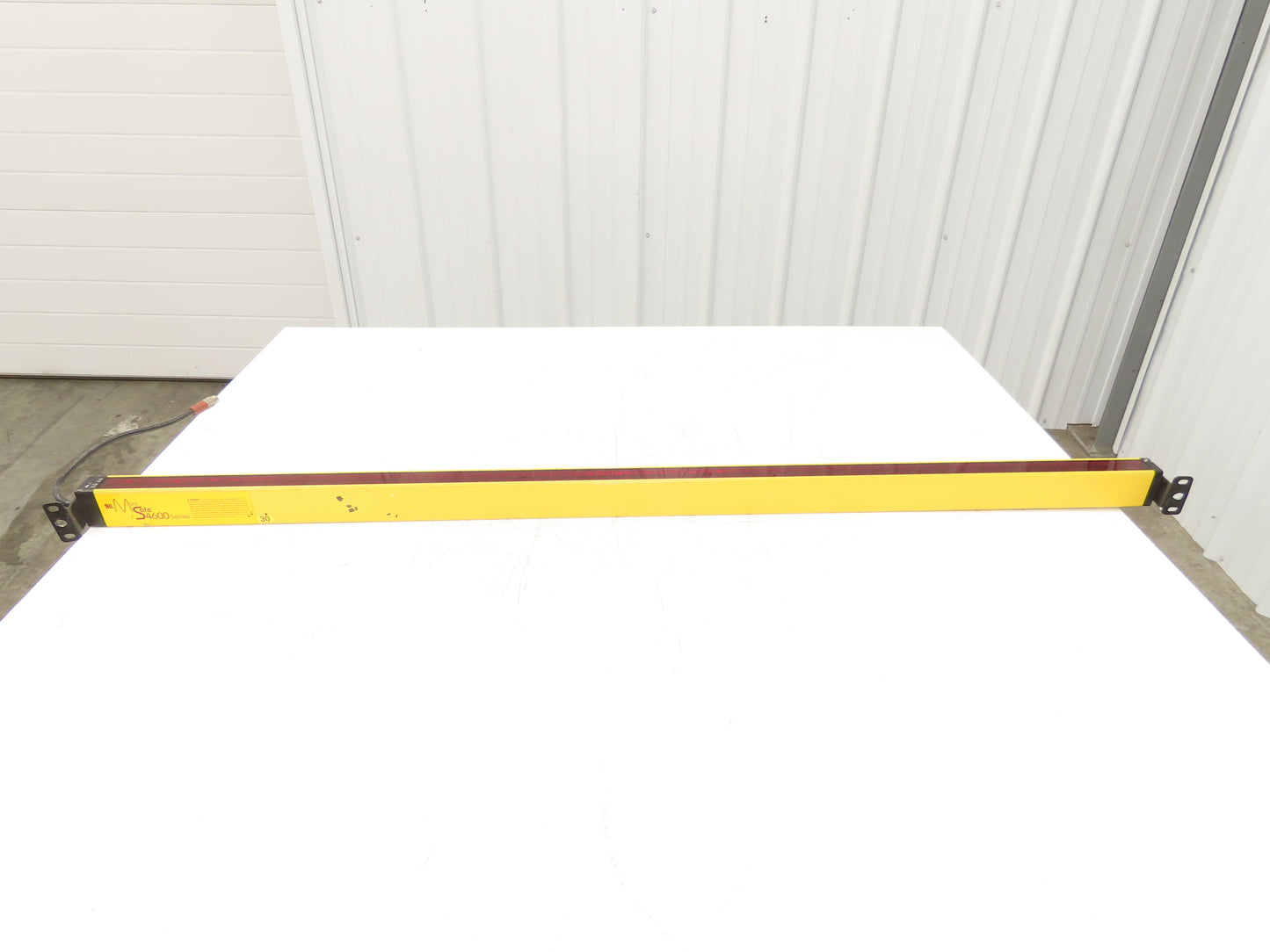 STI 70158-1076 Light Curtain 1215mm Receiver 0.3-9m Range MiniSafe 4600 24vdc