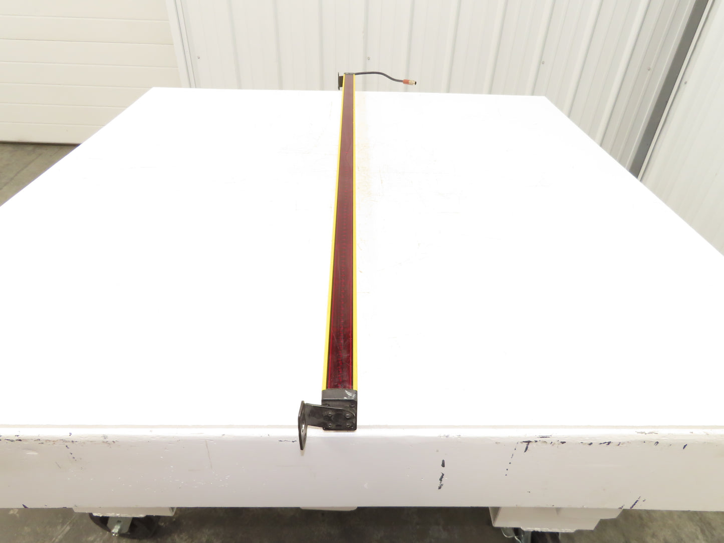 STI 70158-1076 Light Curtain 1215mm Receiver 0.3-9m Range MiniSafe 4600 24vdc