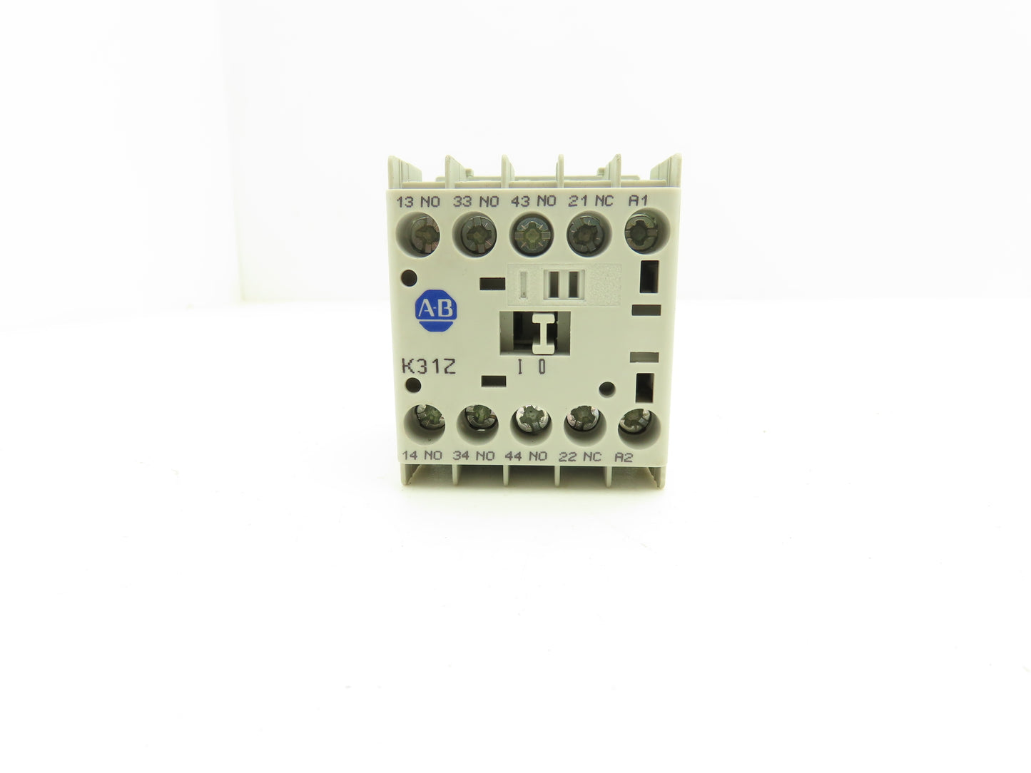 Allen Bradley 700-K31Z Relay 600V 10A 24VDC Coil Series B Lot of 12