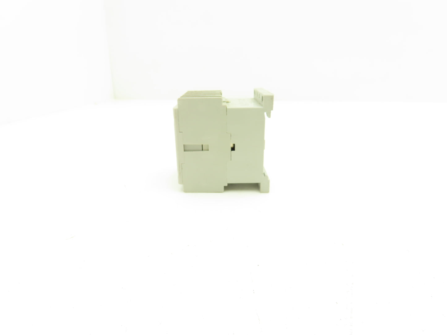 Allen Bradley 700-K31Z Relay 600V 10A 24VDC Coil Series B Lot of 12