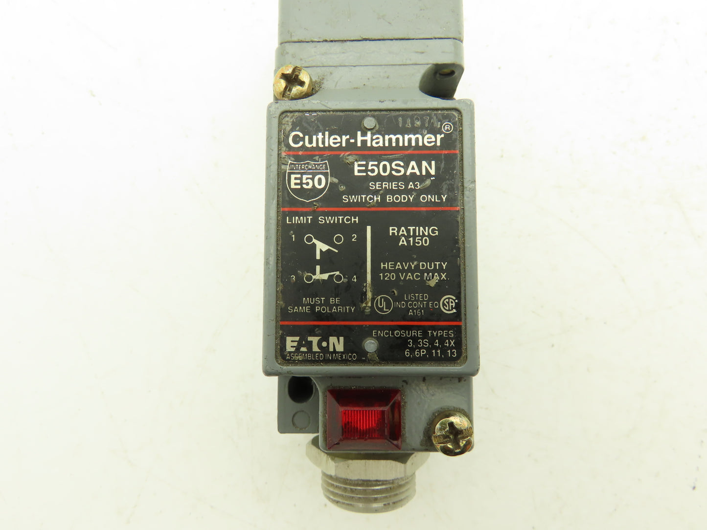 Cutler Hammer E50SAN Limit Switch w/E50DT3 Actuator Head 120VAC 1NO 1NC Lot of 4