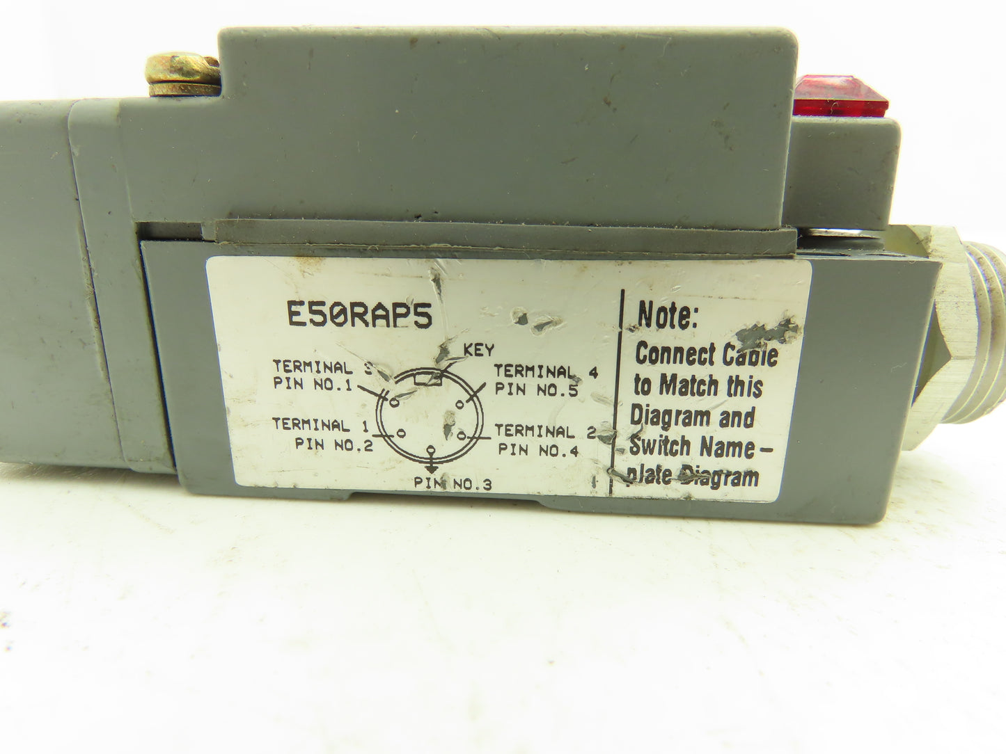 Cutler Hammer E50SAN Limit Switch w/E50DT3 Actuator Head 120VAC 1NO 1NC Lot of 4