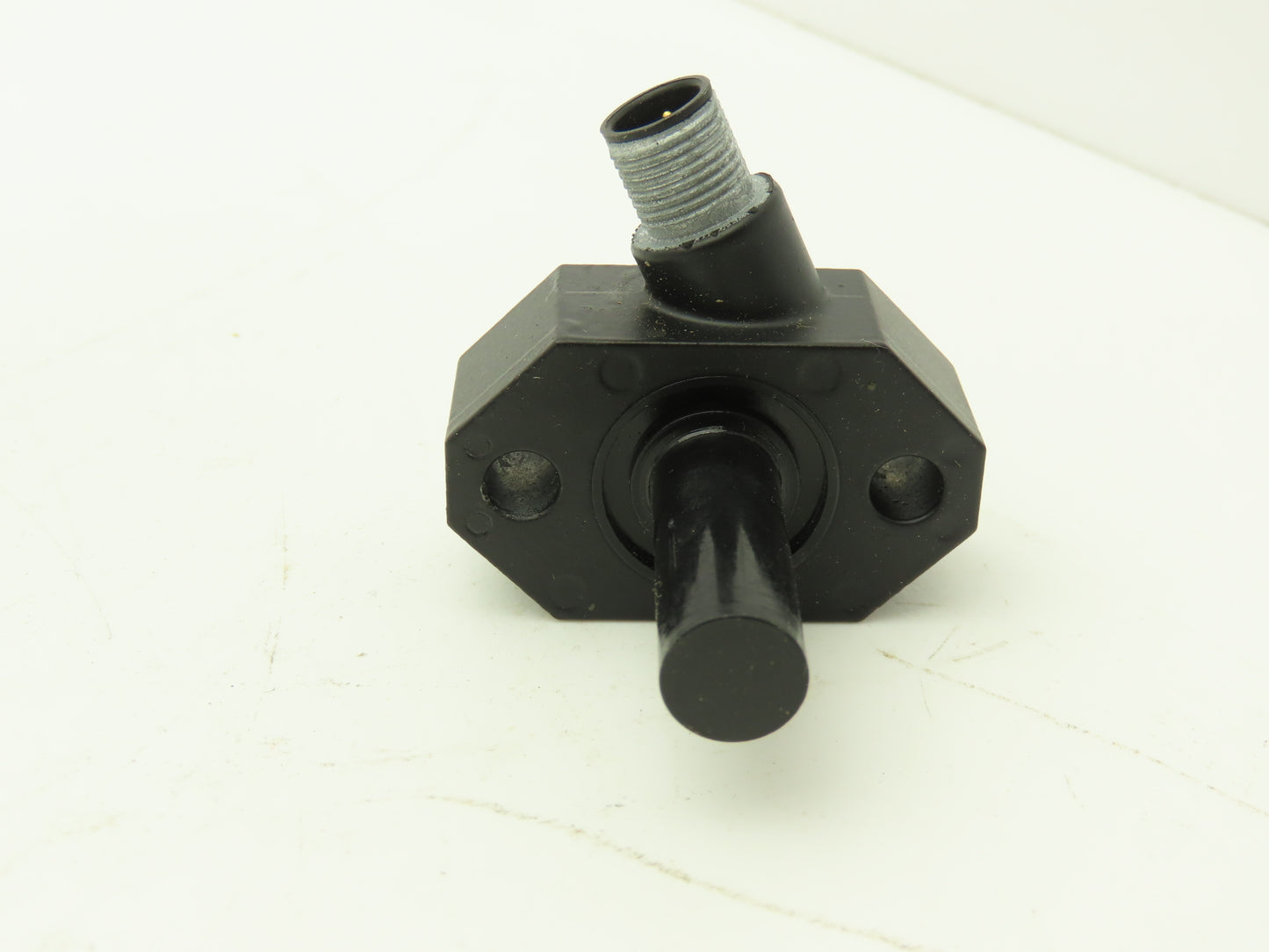 Namco EE210-61304 Cylinder Proximity Switch Cylindicator 1.25" 10-30VDC Lot of 2
