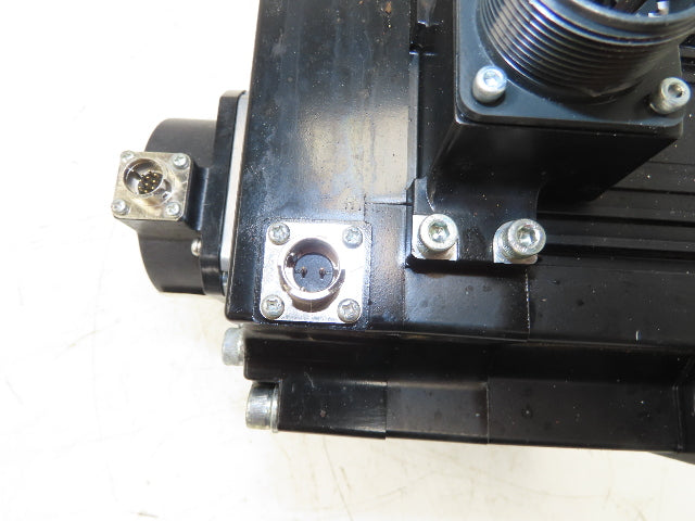 Mitsubishi HF204BS AC Servo Motor 2kw 132V 3PH 3000rpm -Plug Damaged-