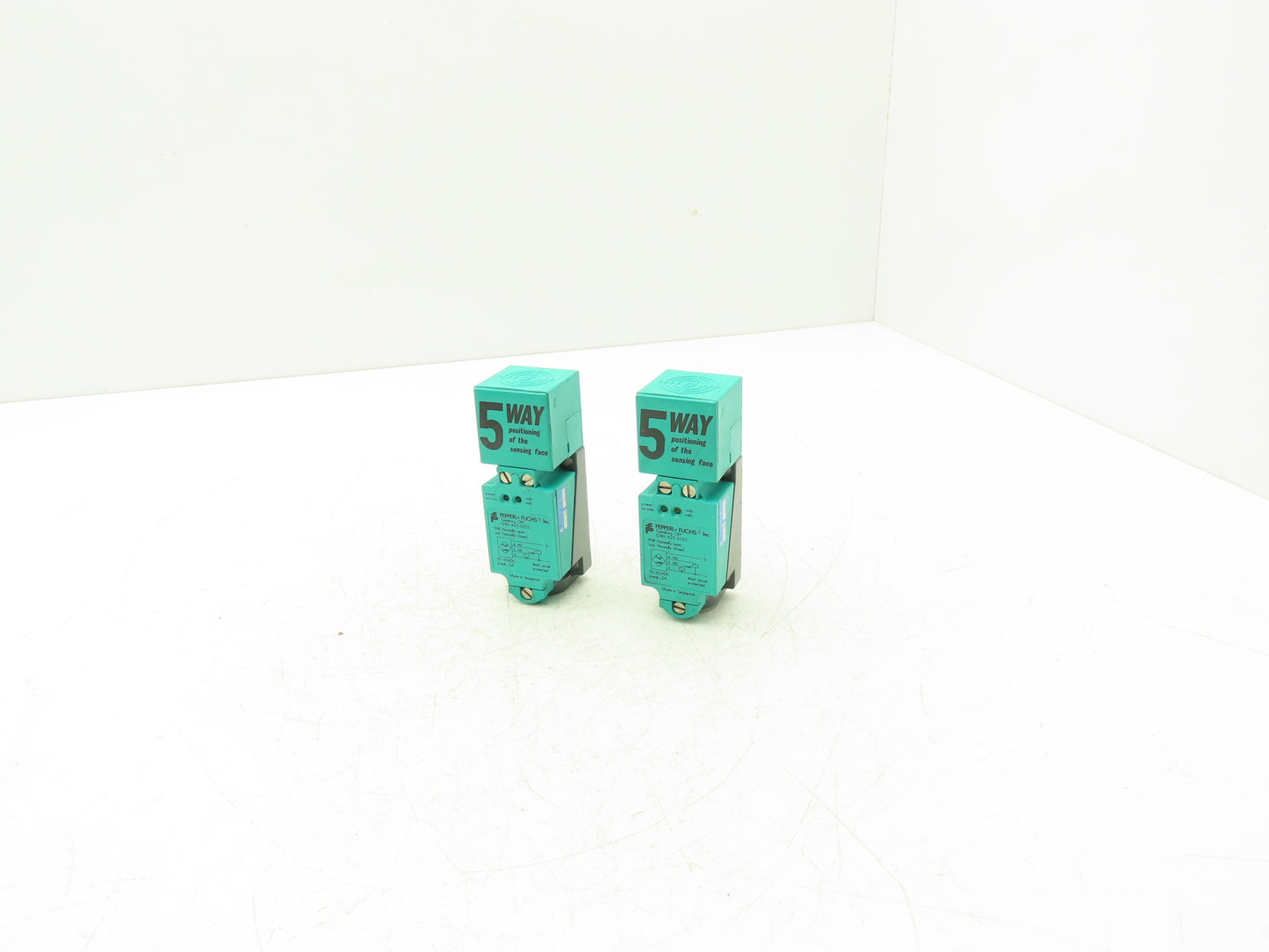 Pepperl Fuchs NJ20+U4+A2 5-Way Inductive Sensor PNP NO/NC 10-30VDC Lot of 2