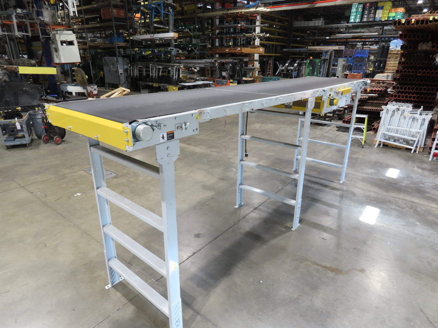 Hytrol HSS 43"x 17' Slider Bed Conveyor 41" Belt 3Hp 3PH Center Drive 165fpm