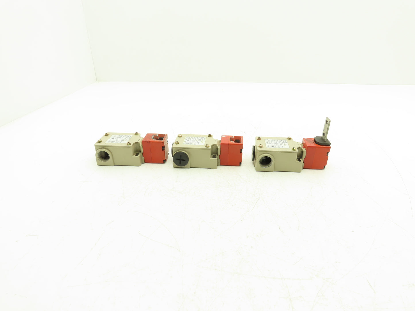 Omron D4BS-7AFS Limit Switch 2A/400V Lot of 3