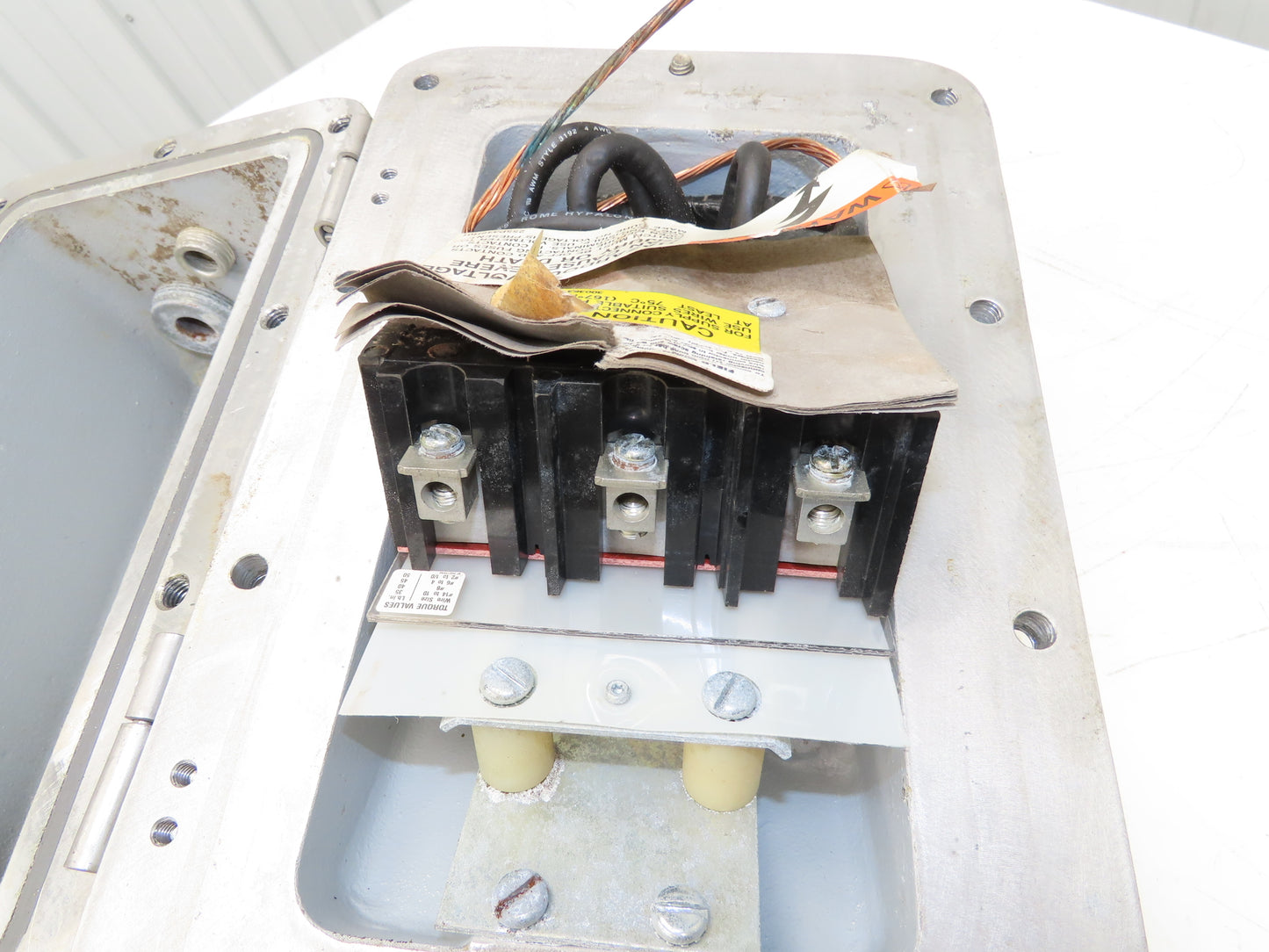 Appleton DBR6034DS DBR Receptacle 60A 3W 4P Disconnect Pin Sleave Plug