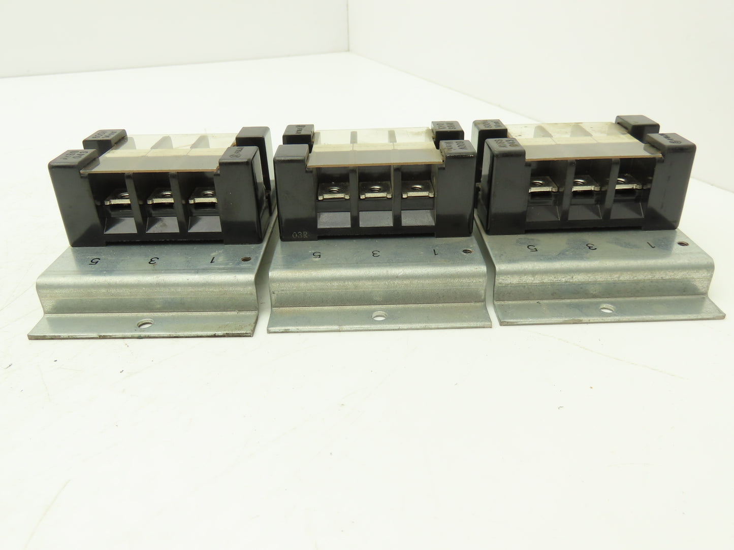 Fanuc Fuji A05B-2408-C092 Circuit Breaker Terminal Block 3-Pole AYBS043 Lot of 3