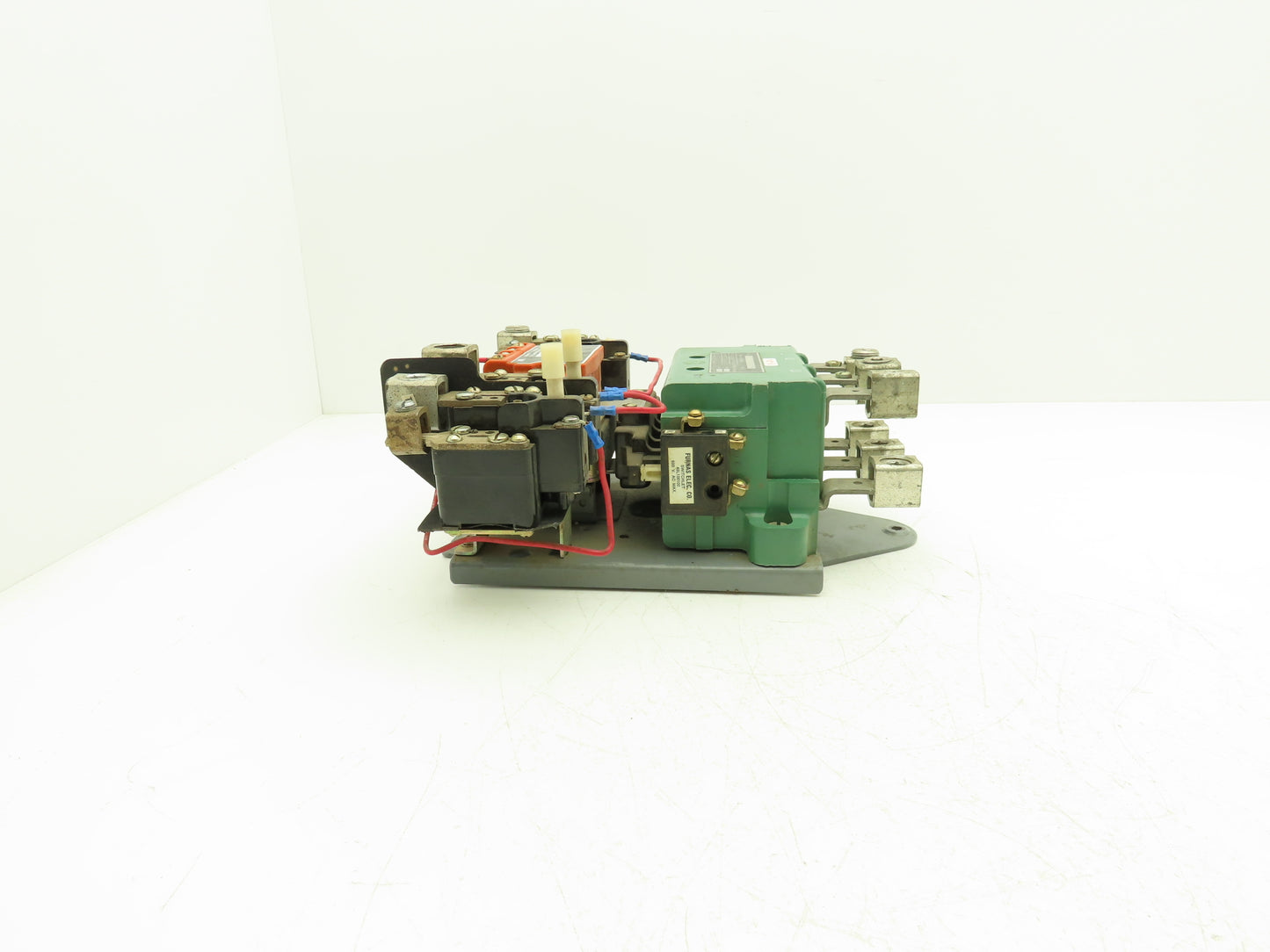 Furnas 14JB32AX4911A NEMA Size 4 Motor Starter 100A 575VAC 25Hp 230/460V Coil