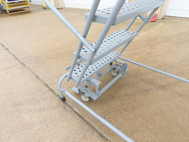 Cotterman Metal Rolling Ladder 12-Step 10'H Platform 24x7"Tread 162"H 32"W 450Lb