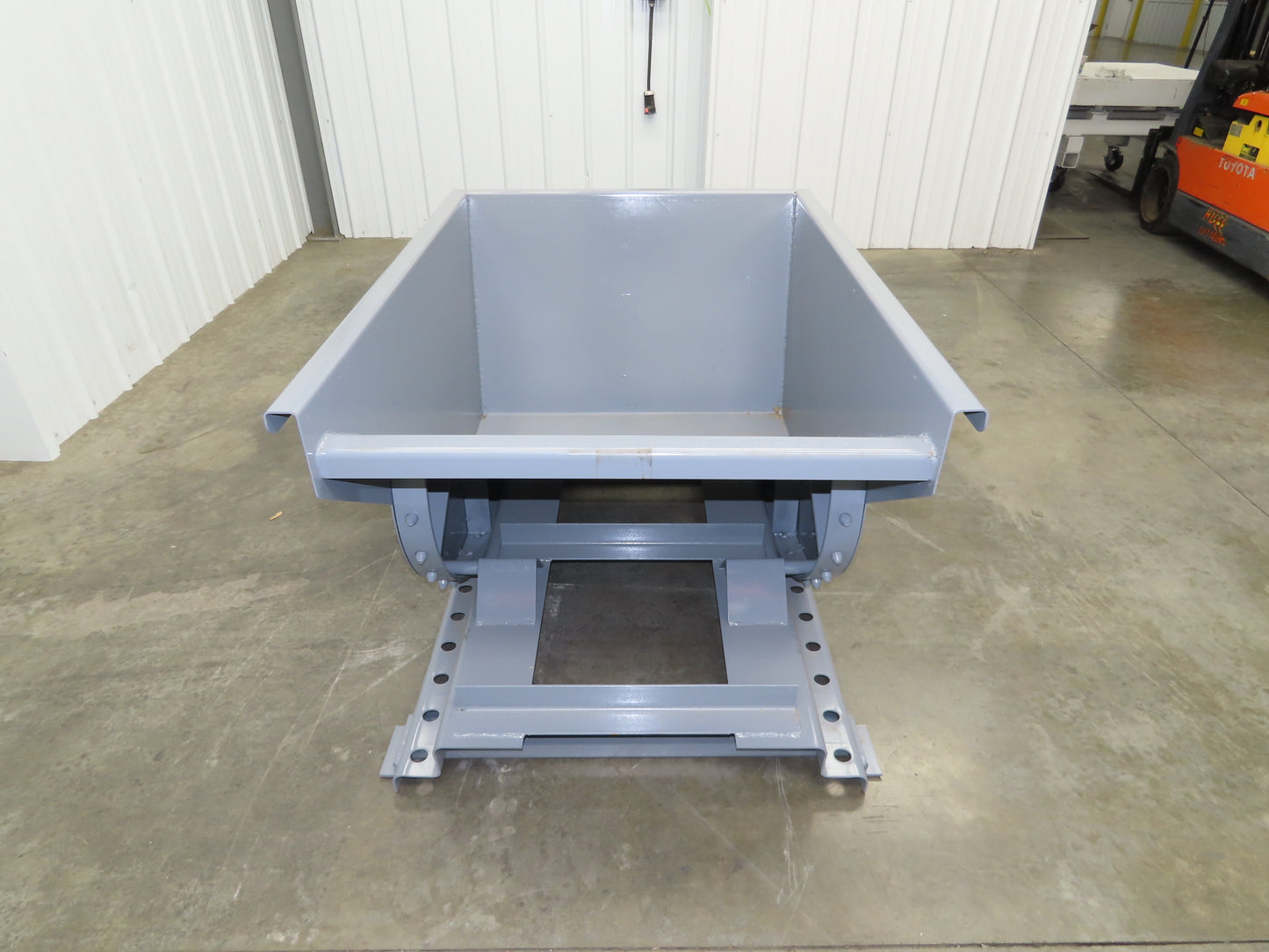 Wright 5055-GRY 1/2 YD Self Dumping Hopper 4000lbs Trash Recycle 10 Gauge Bin