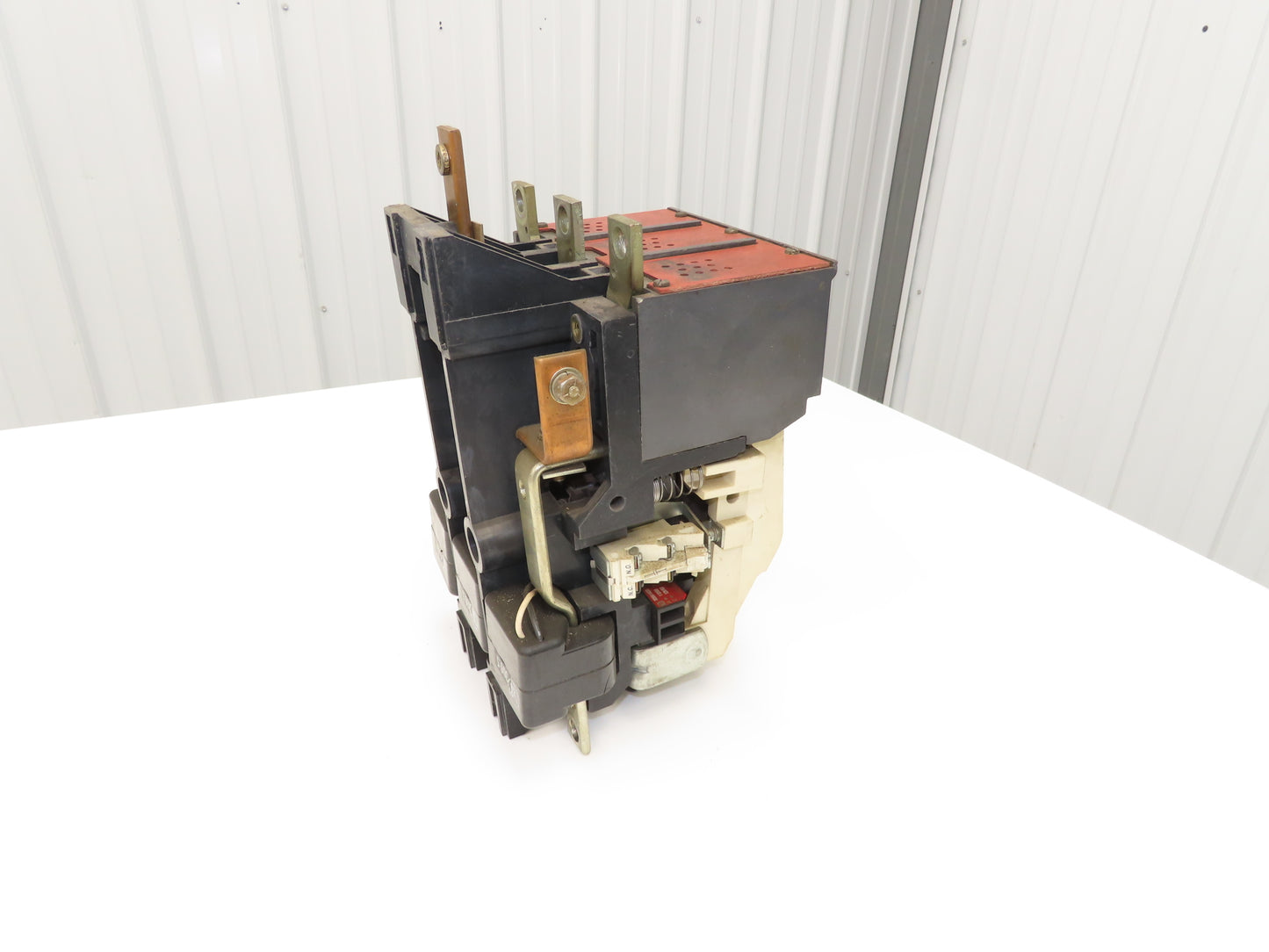 Westinghouse 2045A41G01 AC Motor Starter Contactor 200Hp 600V 3Ph 120V Coil