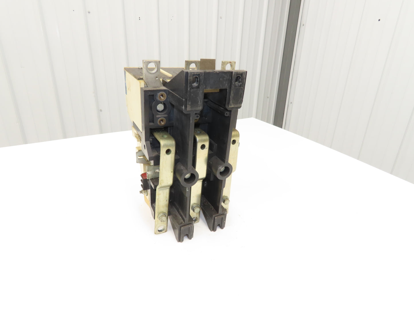 Westinghouse 2045A40G05 AC Motor Starter Contactor 600V 3Ph 120V Coil