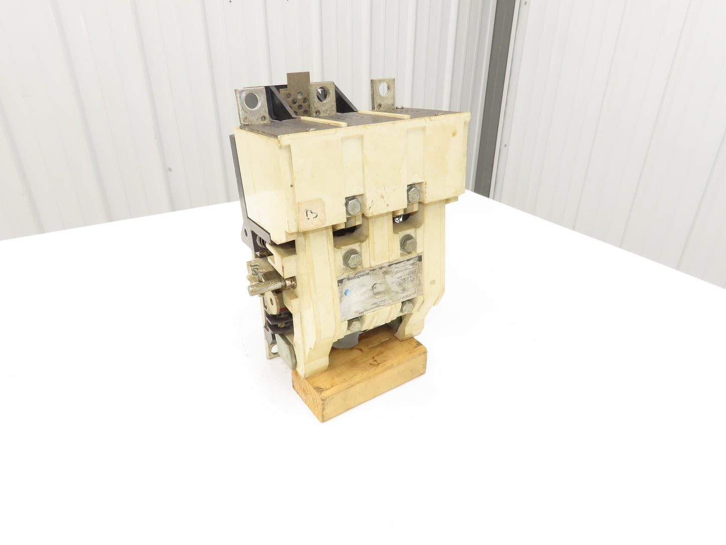 Westinghouse 2045A40G05 AC Motor Starter Contactor 600V 3Ph 120V Coil