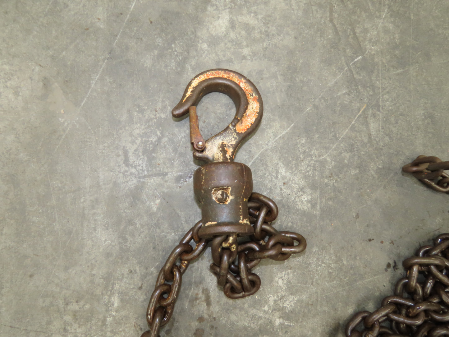 CM Cyclone 1 Ton 2000Lb Manual Chain Fall Hand Hoist 29' Lift
