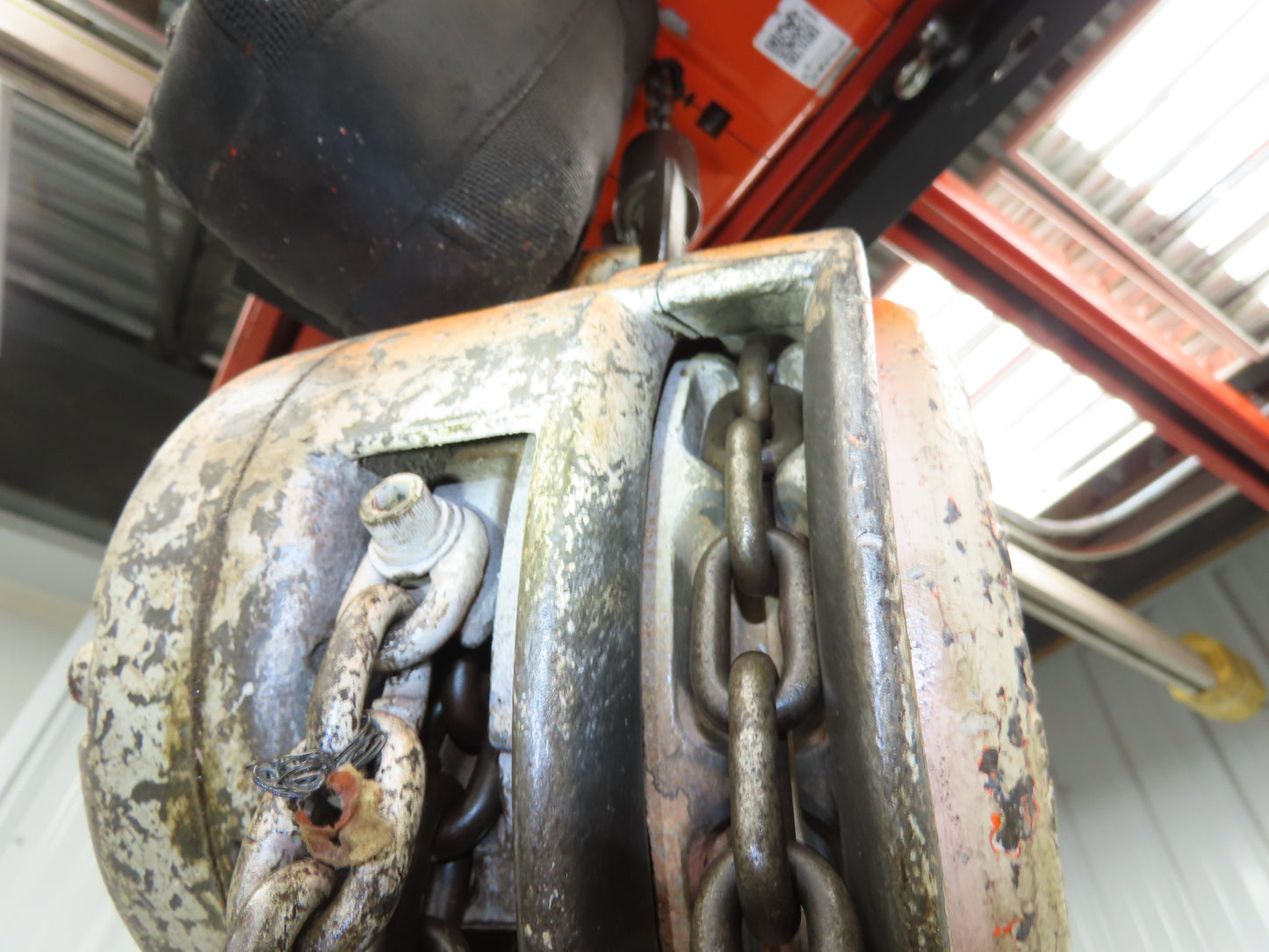 CM Model M Cyclone 1 Ton 2000Lb Manual Chain Fall Hand Hoist 29' Lift