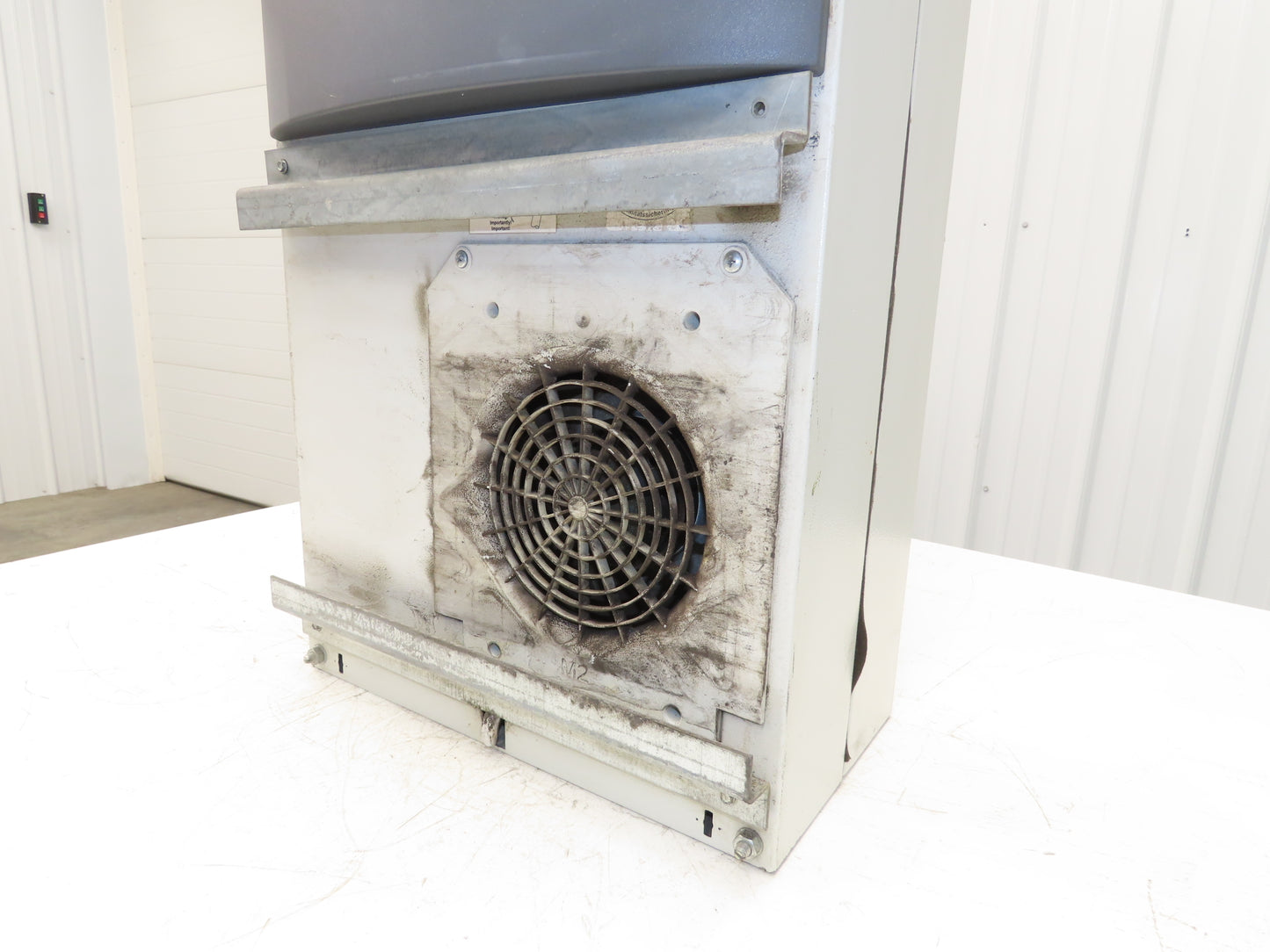 Rittal SK3304.140 Top Therm Electrical Enclosure Air Conditioner 1060W 480V