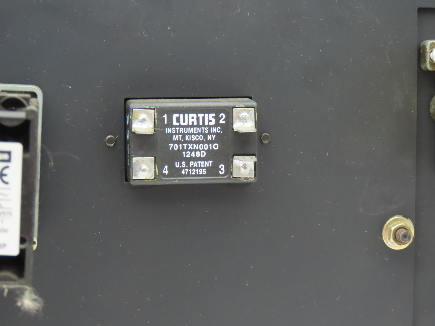 Fanuc A05B-2452-C151 HMI R-J3iB PCMCIA Slot Serial Port E-Stop With Key