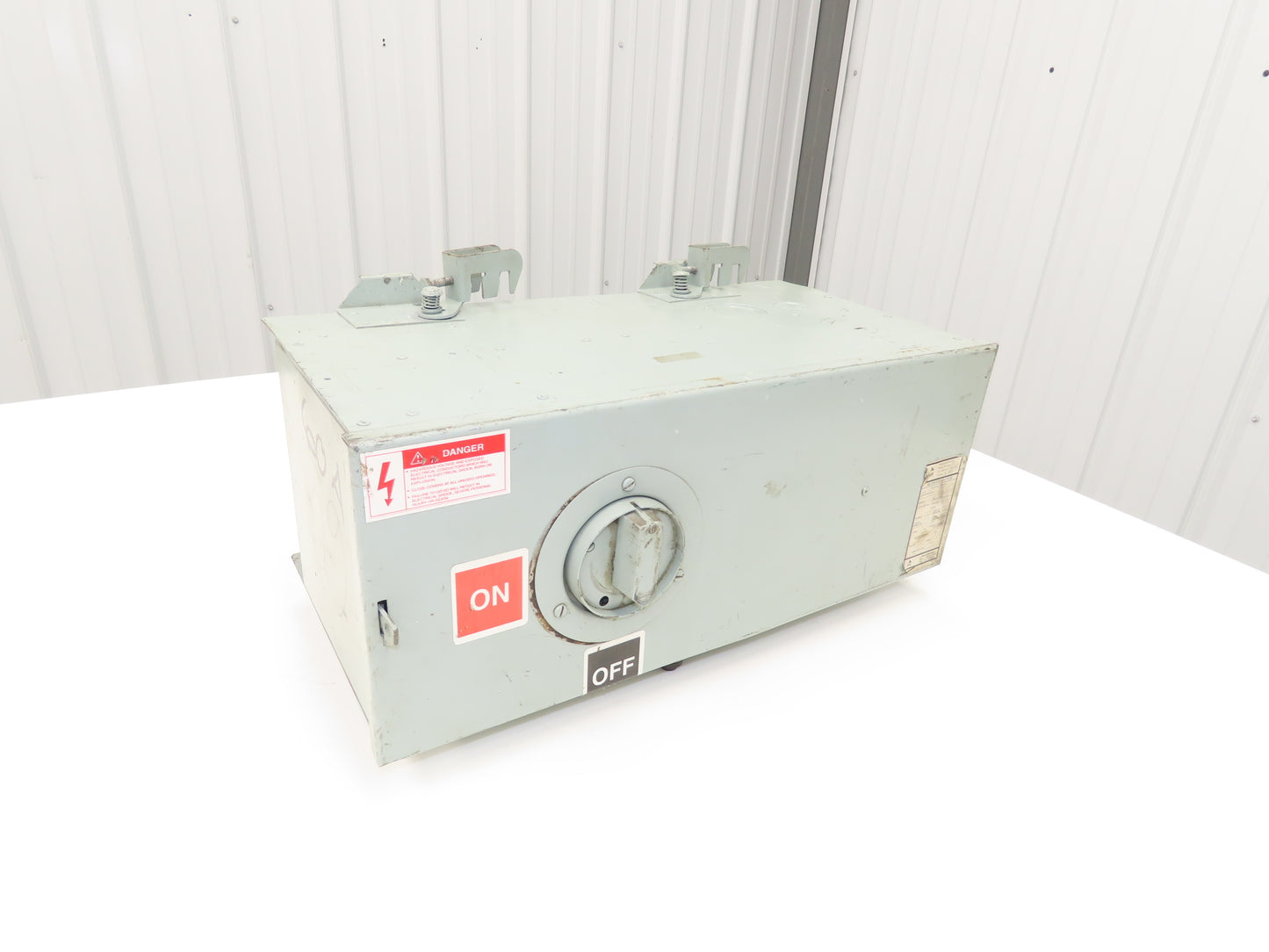 Continental PFA352U FusibleBusway Disconnect Switch