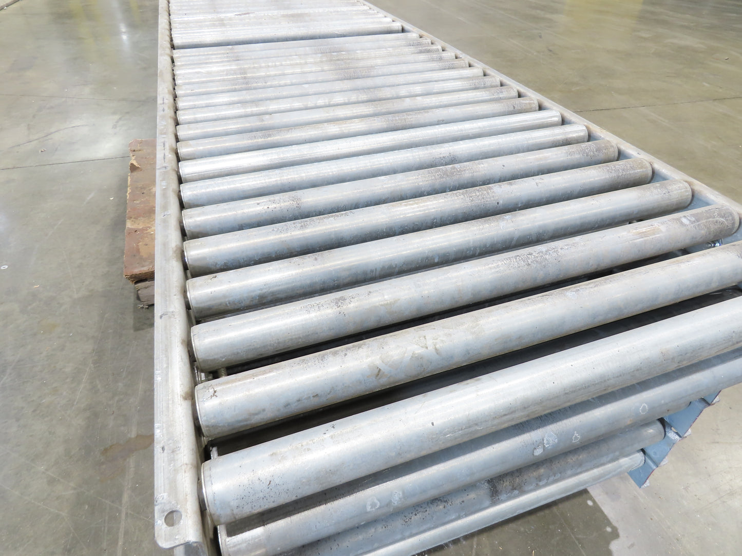 30"x 10' Gravity Roller Conveyor 1.9" Roller 28"BF 6-Sections 60'