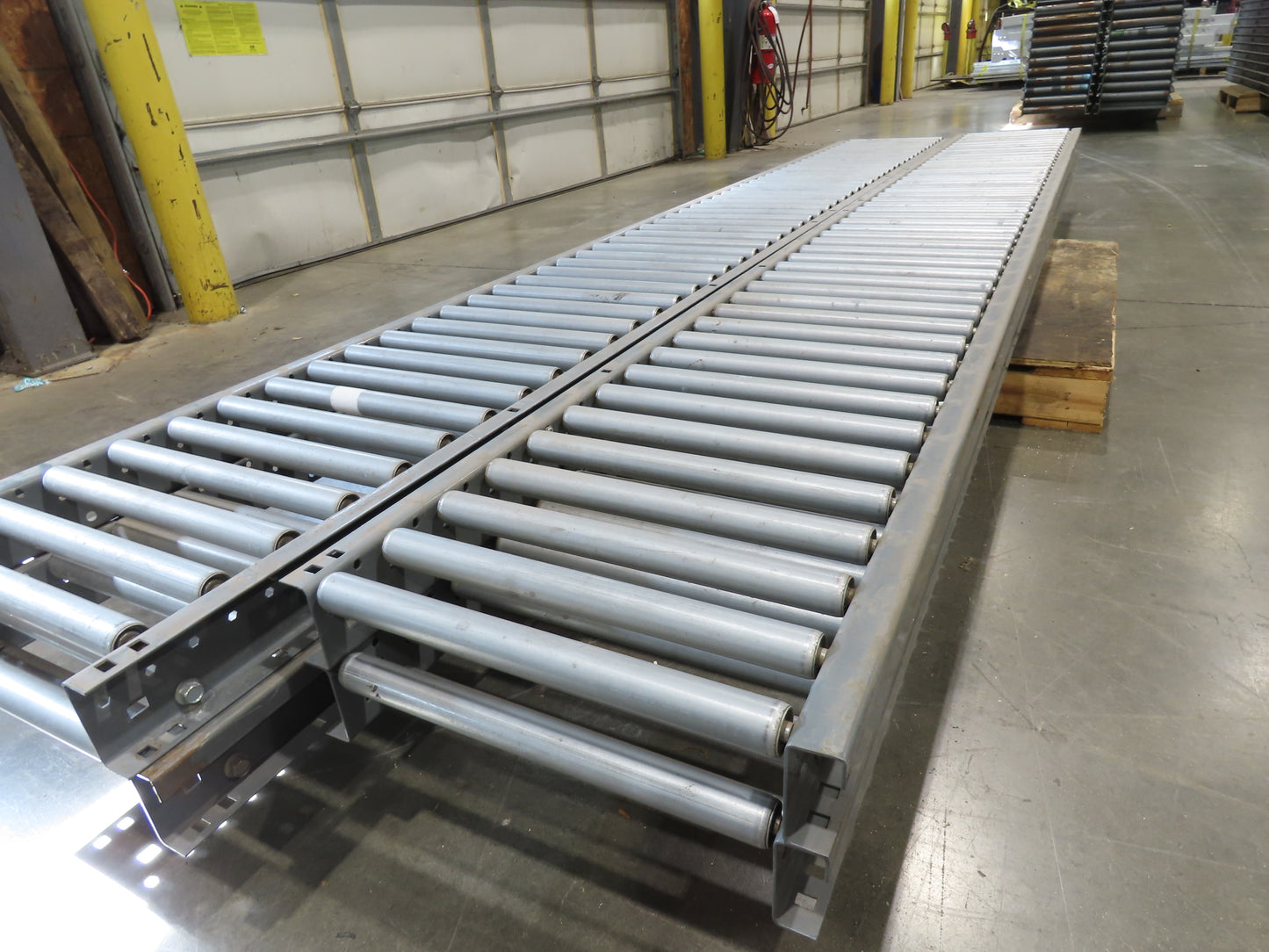 Intelligrated 18"x 12' Gravity Roller Conveyor 1-3/8"Roller 16"BF 4-Sections 48'