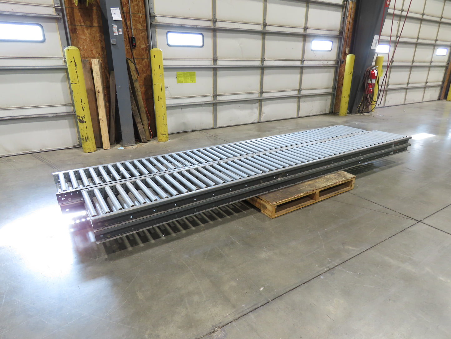 Intelligrated 18"x 12' Gravity Roller Conveyor 1-3/8"Roller 16"BF 4-Sections 48'