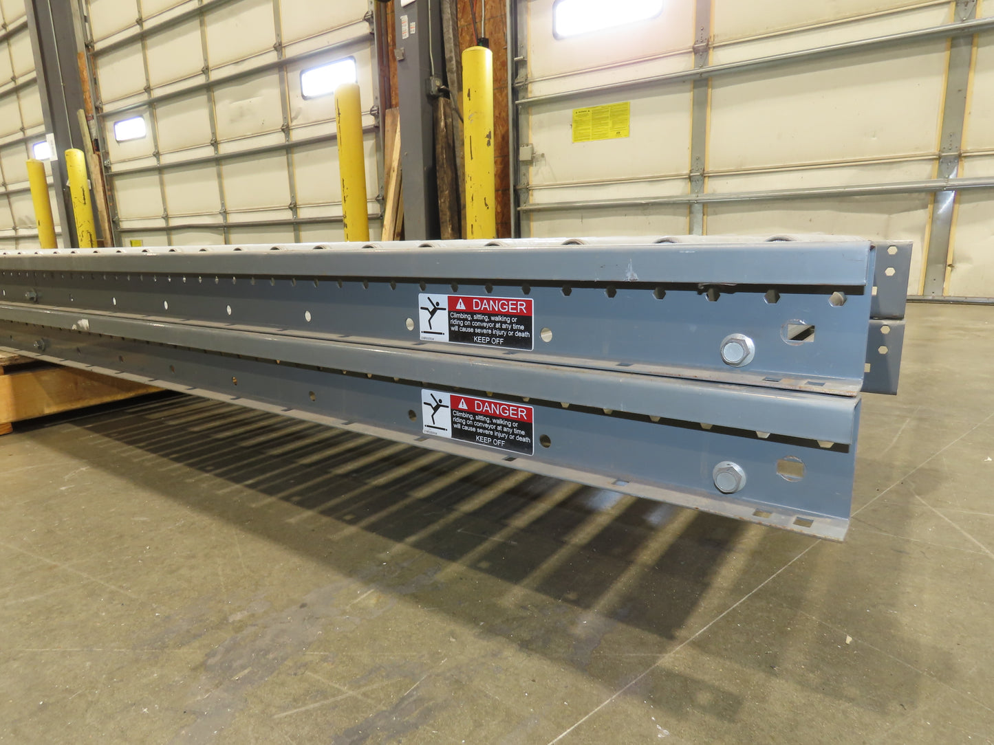Intelligrated 18"x 12' Gravity Roller Conveyor 1-3/8"Roller 16"BF 4-Sections 48'