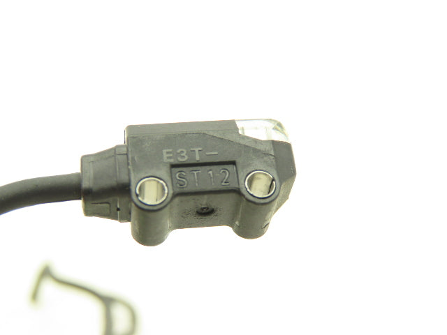 Omron E3T-ST12 Ultracompact Photoelectric Sensor Amplifier Through-Beam Lot of 2