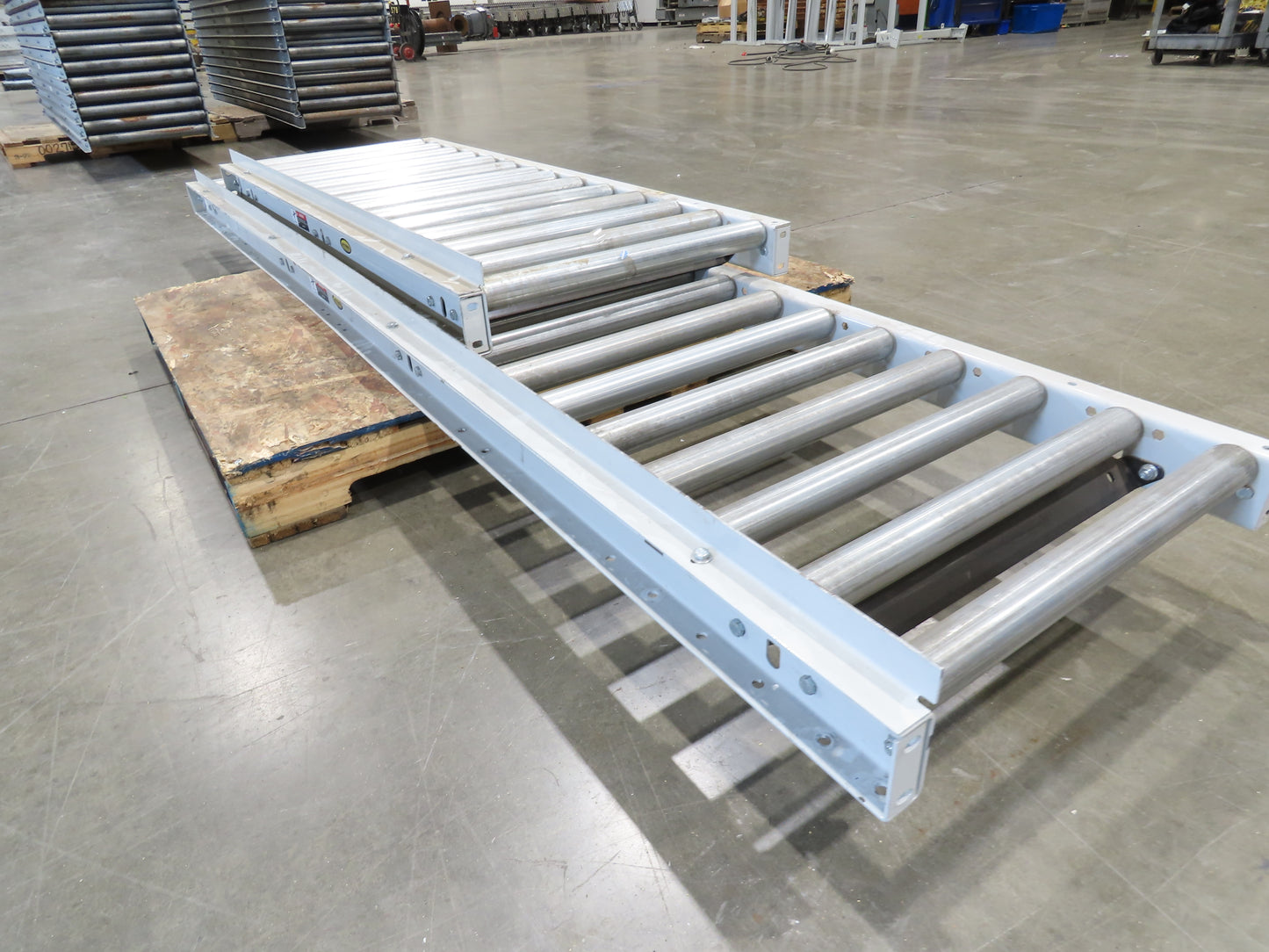 Hytrol 24"x 14' Gravity Roller Conveyor 1.9" Roller 21"BF 2-Sections 9' + 5'