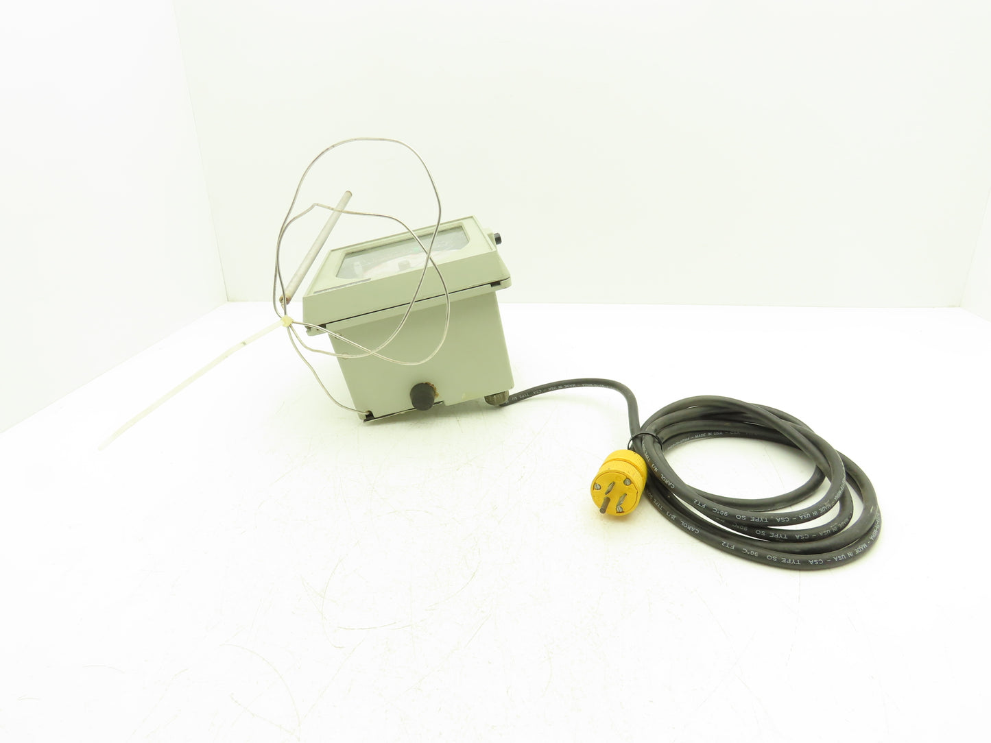 United Electric UE 650 UE 800 Indicating Temperature Chart Recorder with Probe